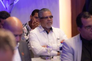 Huawei invita a rector del ITSC a conferencia tecnológica.