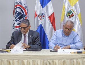 Estudiantes del ITSC que vayan a la Universidad Católica Santo Domingo recibirán un 25% de descuento