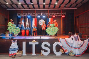 “Tipicazo Cultural”: festival dominicano organizado por estudiantes del Instituto Técnico Superior Comunitario