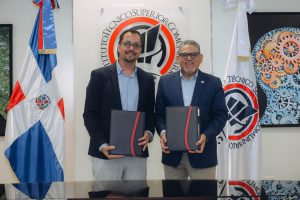 EL ITSC firma convenio con el consultor Andrés Rodríguez Conde para recibir de este, asesoría y colaboración en materia académica, técnica y de extensión.