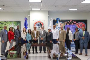 El Instituto Técnico Superior Comunitario (ITSC) y Junior Achievement Dominicana firman acuerdo para impulsar el Proyecto “Mujer Digital”