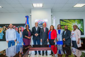 El ITSC y SVOBE firman acuerdo para ofrecer carreras técnicas a estudiantes de las Islas de Barlovento