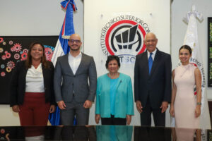 Ligia Amada Melo visita el ITSC y resalta la importancia de su modelo educativo como Instituto Técnico Superior Comunitario