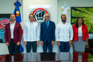 ITSC recibe visita ministro Administración Pública (MAP)